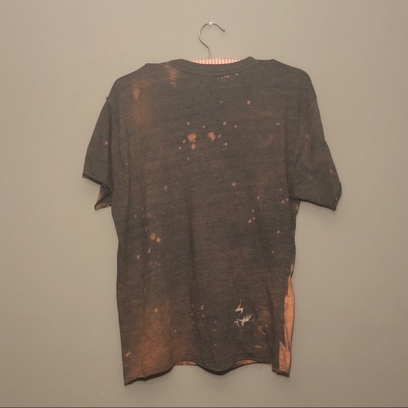 Distressed Victoria tee - Picture 2 of 3